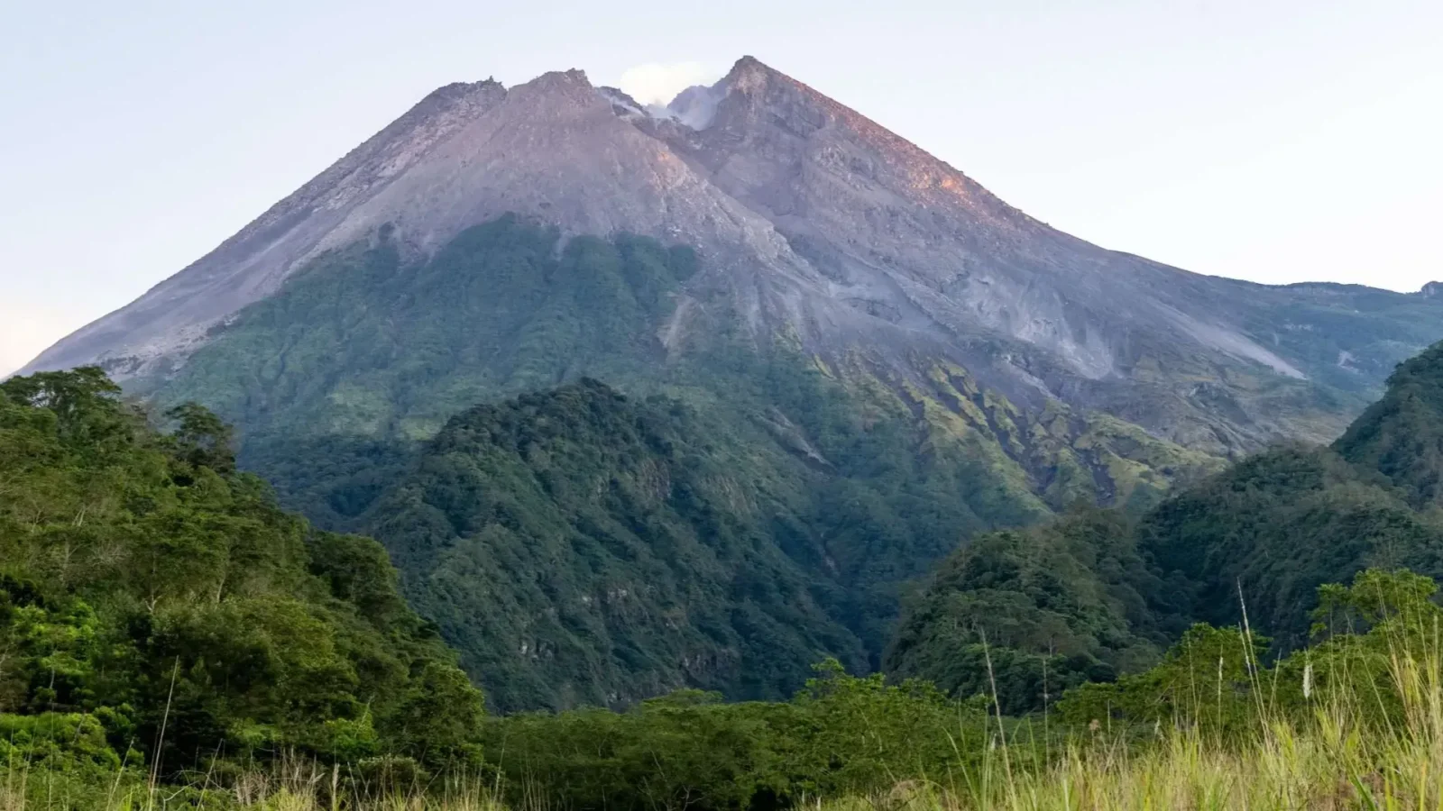 Mount Merapi Sunrise Jeep 4WD Lava Volcano Tour