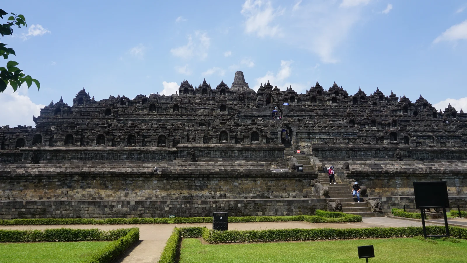 Yogyakarta Borobudur Climb-up and Prambanan Temple One Day Tour