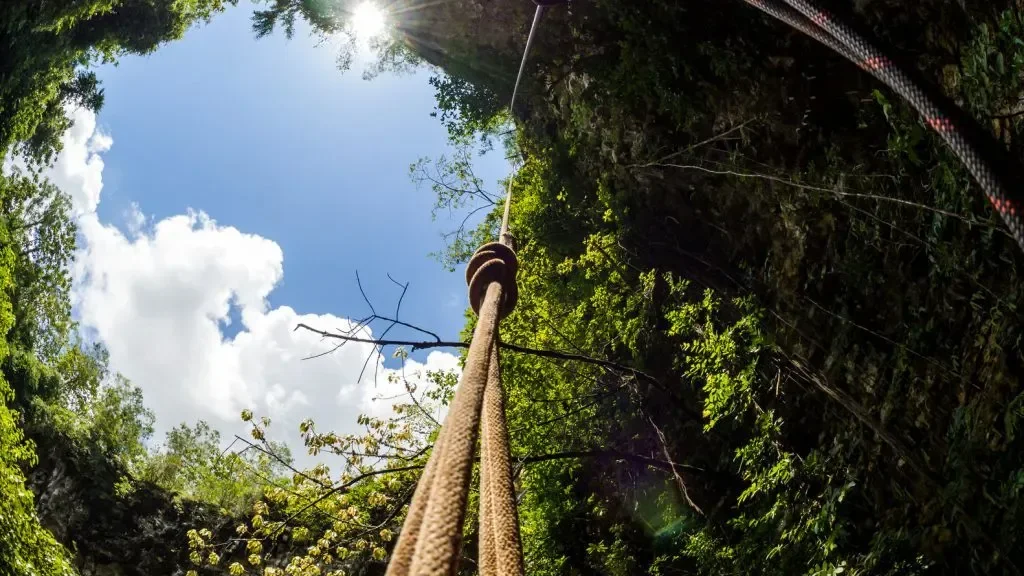 琼姆朗洞穴探险和普兰巴南寺一日游（含午餐）