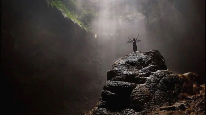 좀블랑 동굴 Tour Packages and Travel Destinations in Indonesia