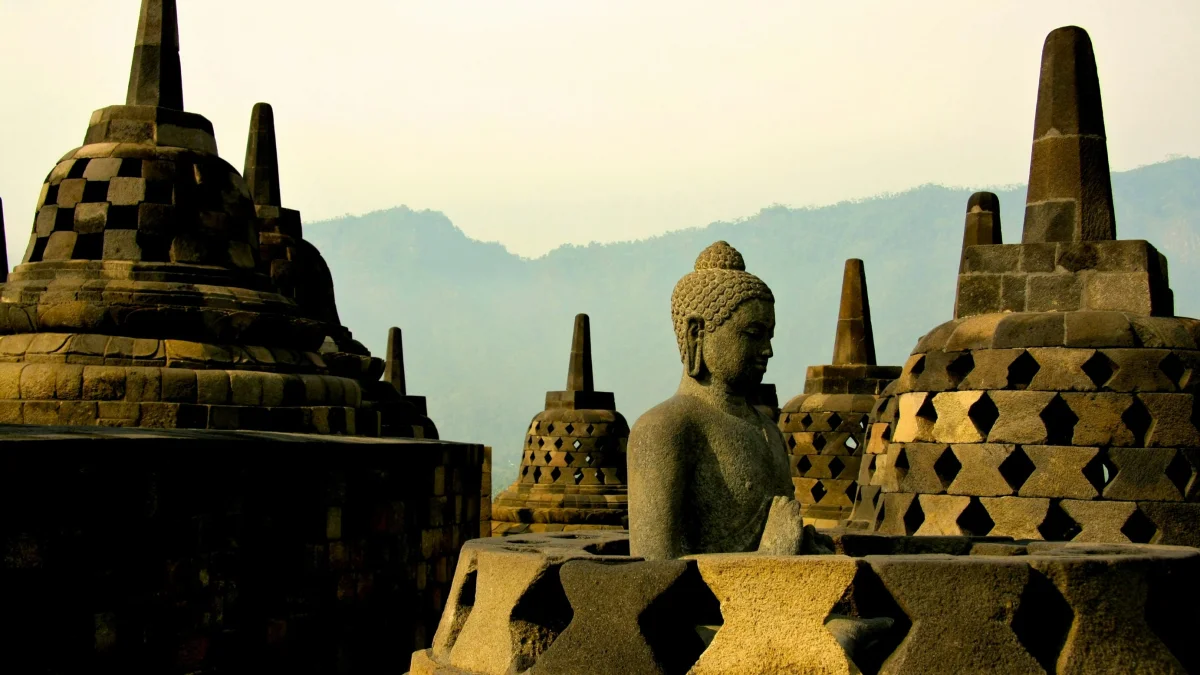 Borobudur Temple Structure Guided Visit Tour