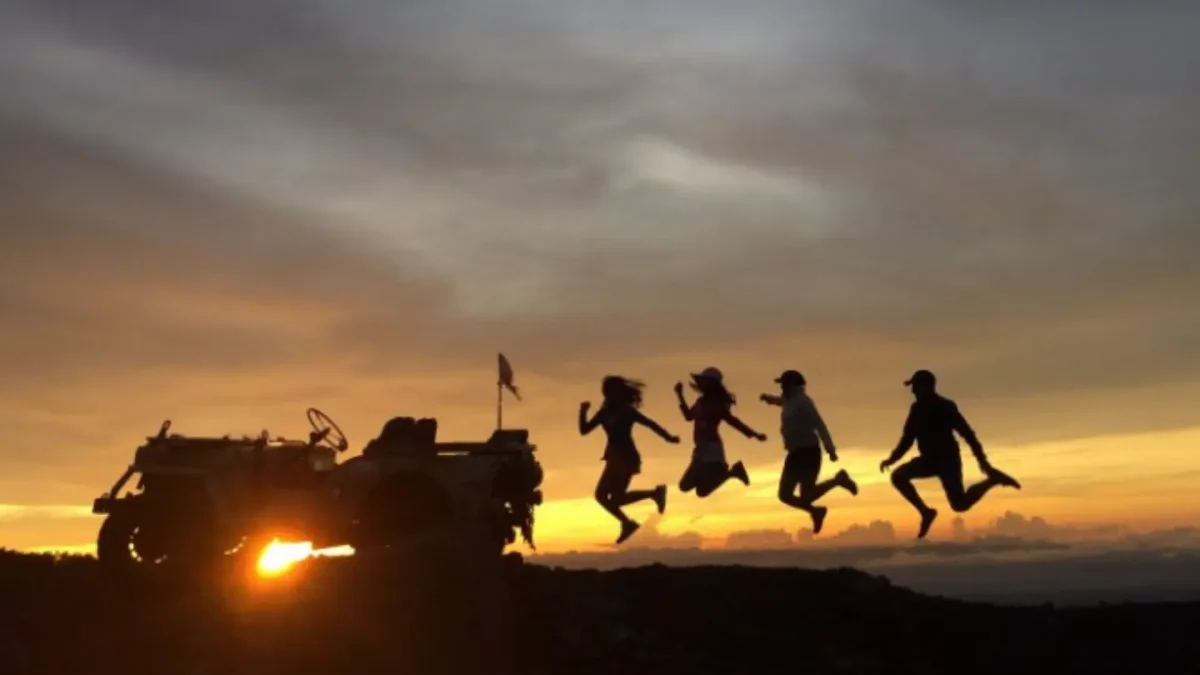 Volcanic Landscape Balanced Adventure and Efficient Tour