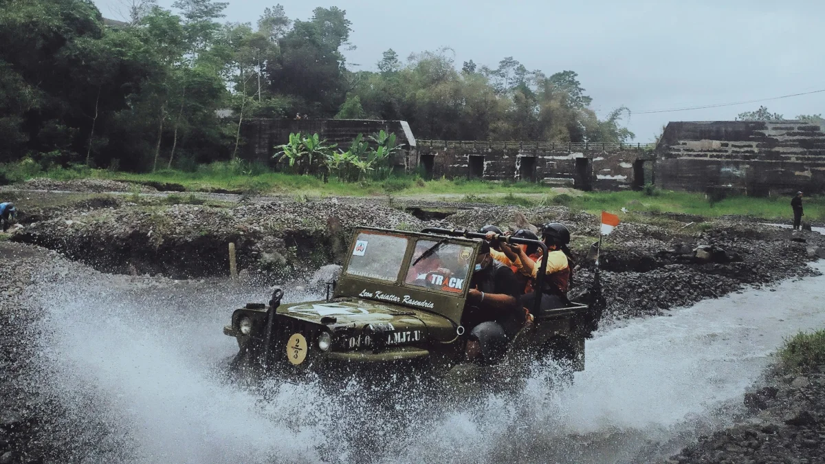 Mount Merapi Jeep Volcanic Landscape Insight Experience